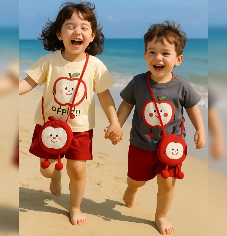 🍎 Little Apple Adventures – 3-Piece Toddler Outfit Set (T-Shirt, Shorts & Bag)